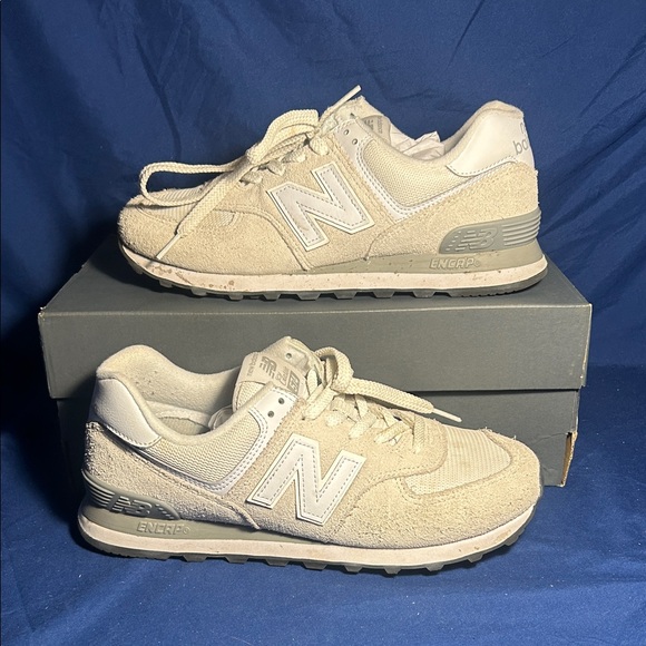 New balance- 574 core, beige, black 10 women QS - Picture 1 of 6